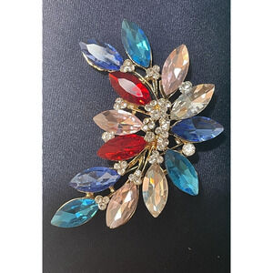 NWOT Multicolor Glass Rhinestone Flower Brooch Pin Yellow Gold Toned Patrioric
